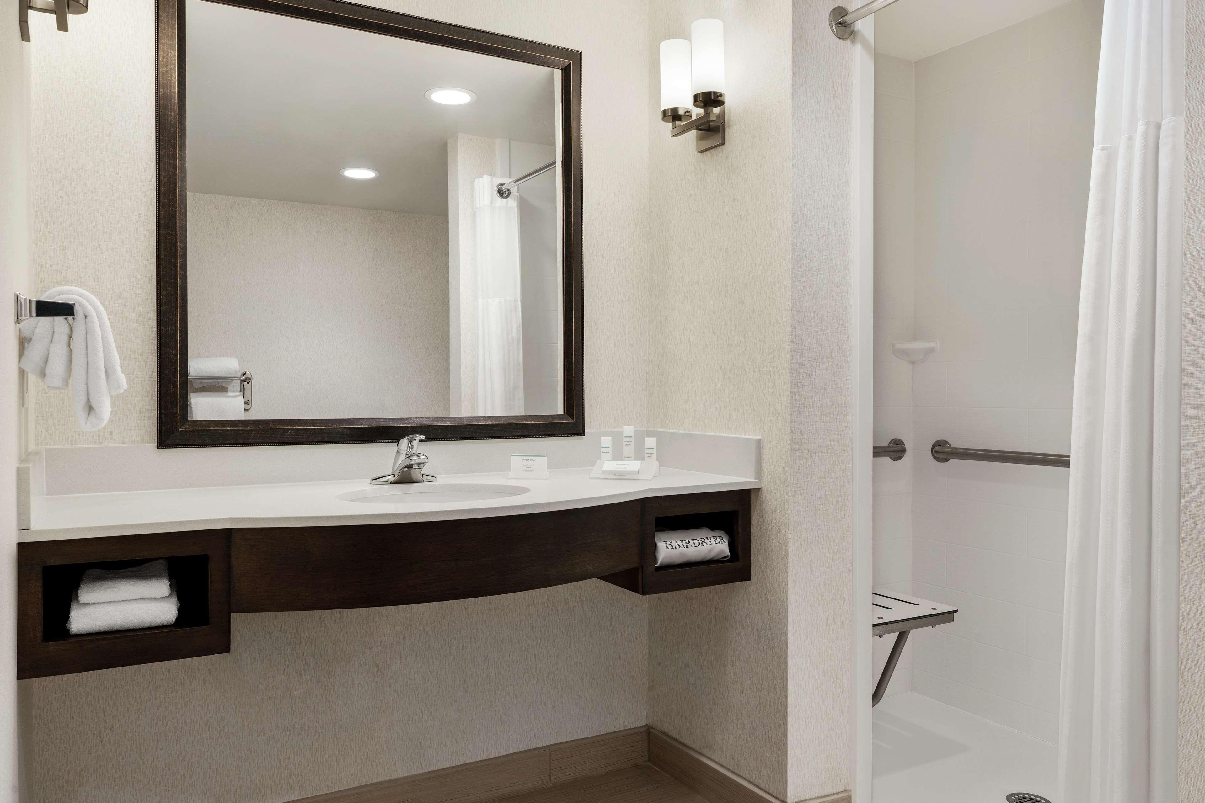 Hilton Garden Inn Wallingford/Meriden Eksteriør billede